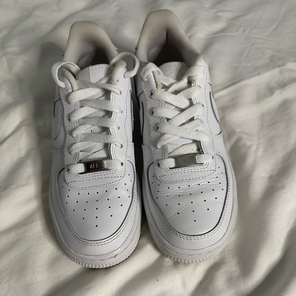 Air Force 1s all white used in good condition - Picture 2 of 5